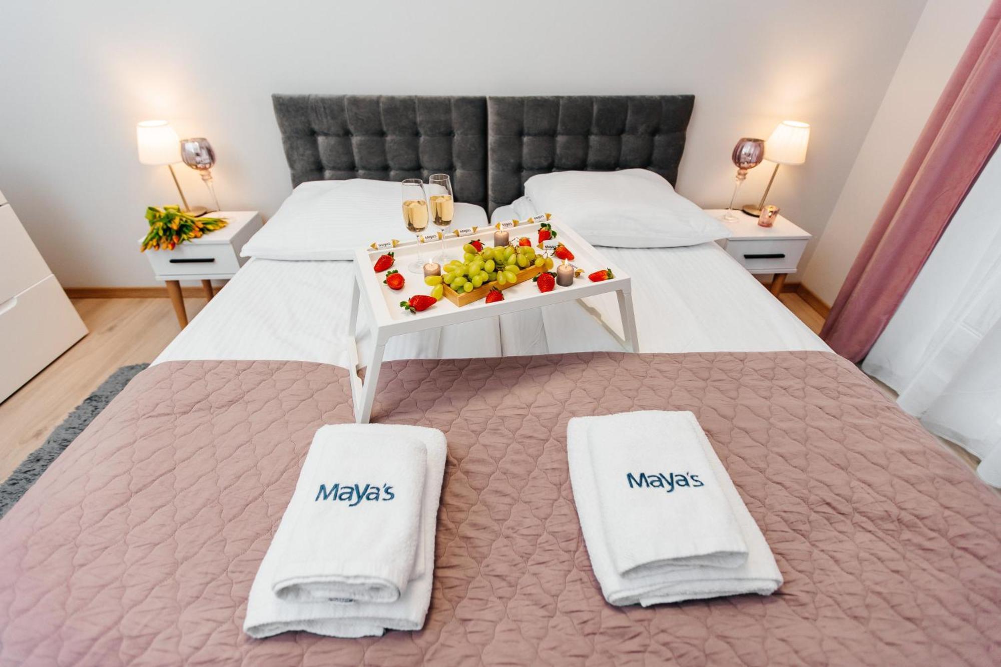 Maya's Flats & 42 - Swietej Barbary Lägenhet Gdańsk