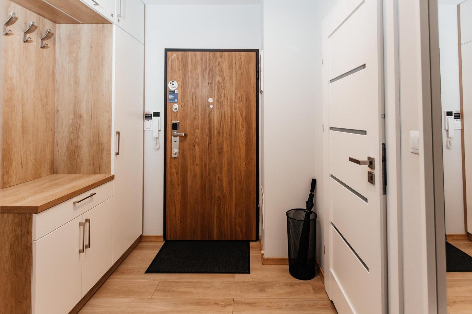 Maya's Flats & 42 - Swietej Barbary Huoneisto